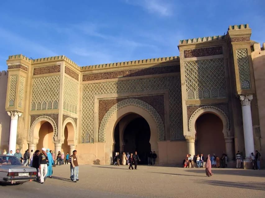 وليلي ومكناس قرب الرباط