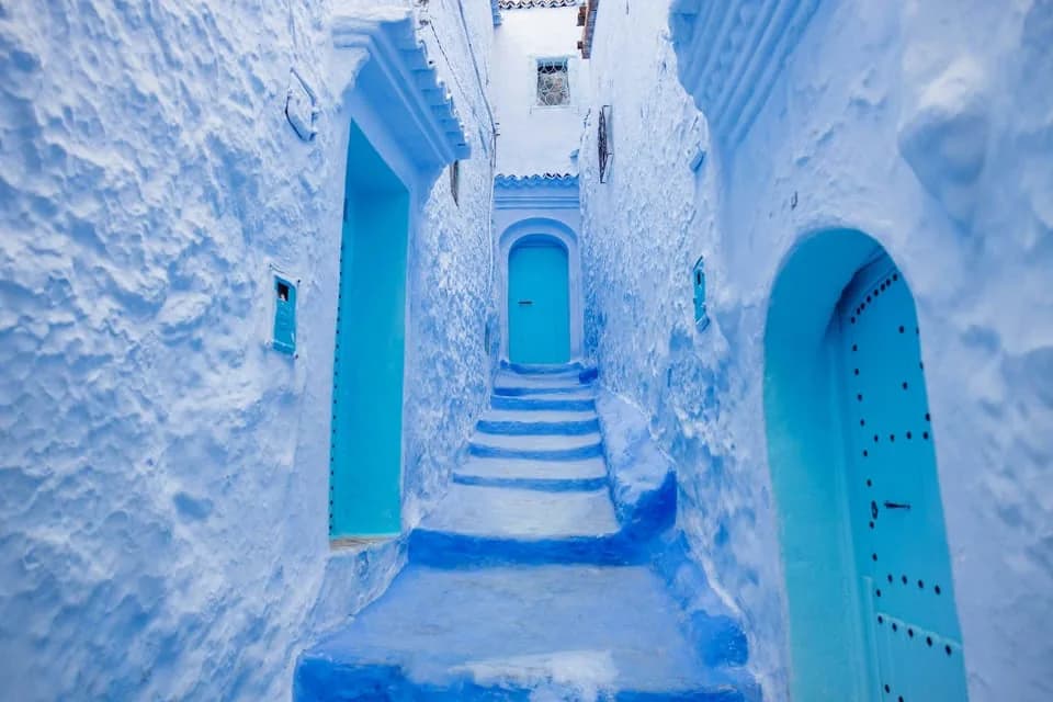 شوارع شفشاون الزرقاء